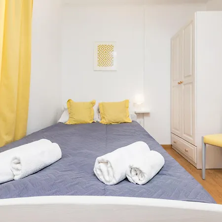 Grenady 11 By Homeprime * Varšava